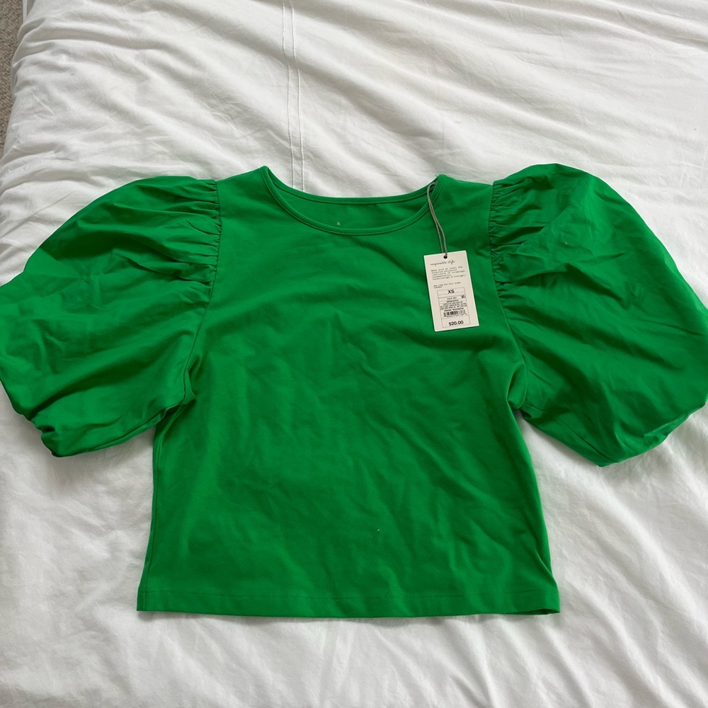 Puff sleeve top